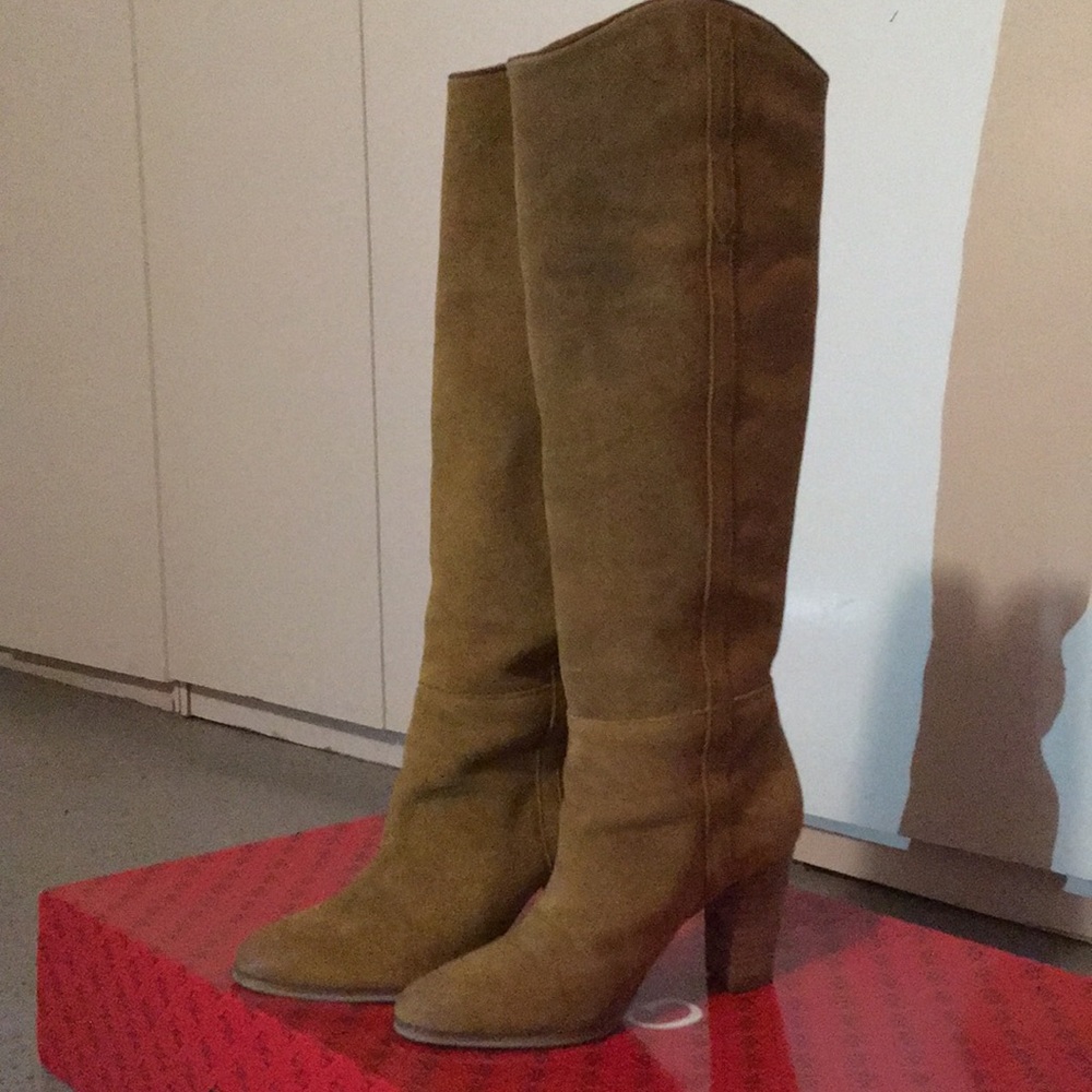 Brand: Guess | Shoe: GW HONON | Size: 7